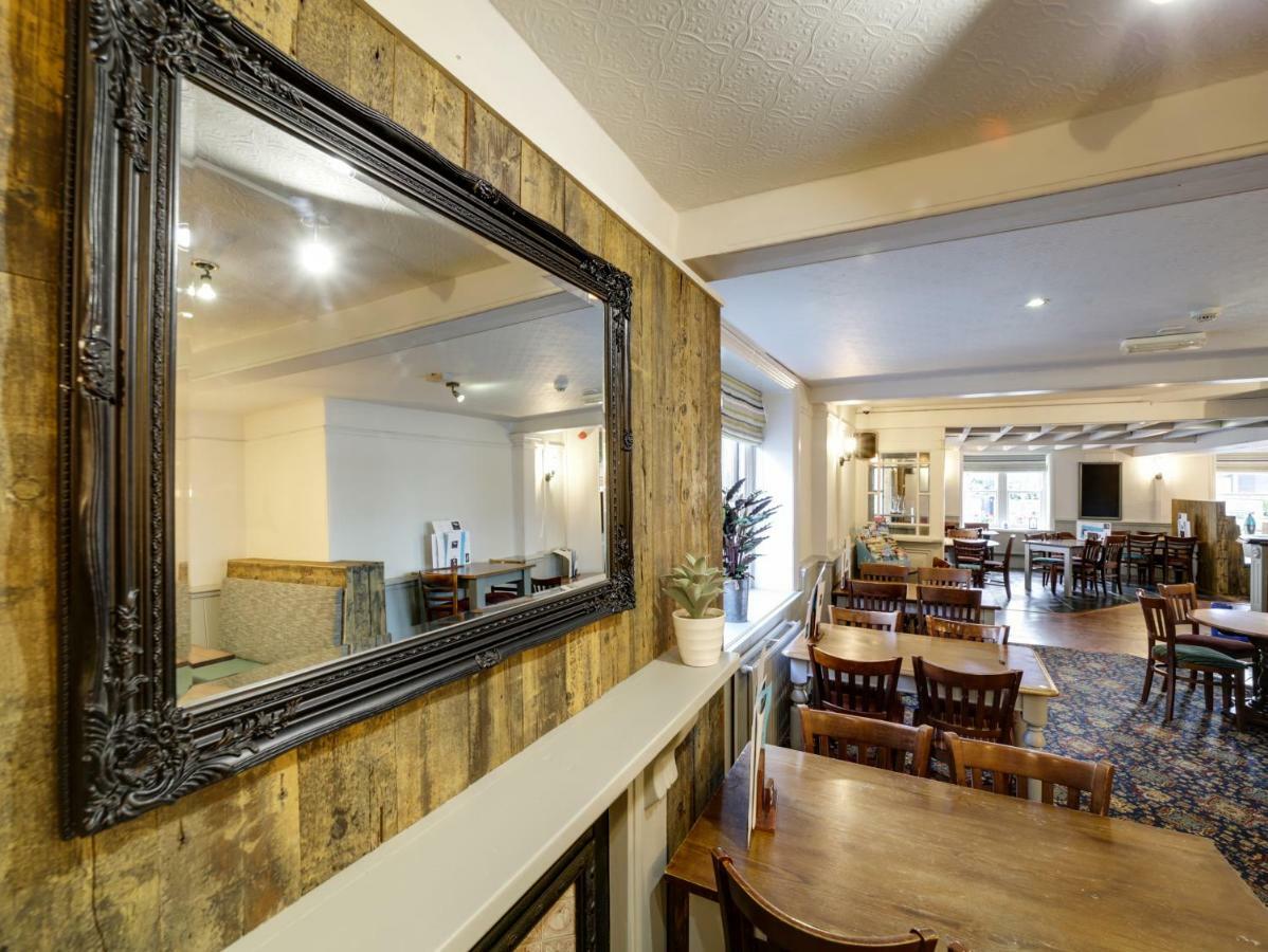 The Swan Hotel Wadebridge Bagian luar foto